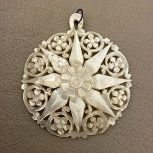 Vintage Mother of Pearl Carved Star Flowers Mother of Pearl
